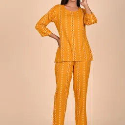 Rashmi Shree Creation Women Printed Top & Pyjamas Night suit-image-1