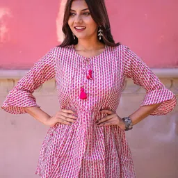 Vivika Women floral Print Tie-Up Neck Bell Sleeve Cotton Top-picture-11