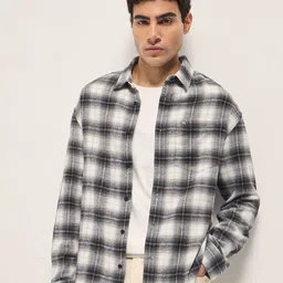 THE BEAR HOUSE Men Relaxed Fit Checked Casual Shirt-image-44