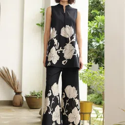 JISORA Black Floral Printed Mandarin Collar Pure Cotton Top With Trousers-picture-32
