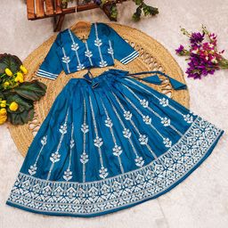 Helene Girls Embroidered Thread Work Foil Print Ready to Wear Lehenga &-picture-25
