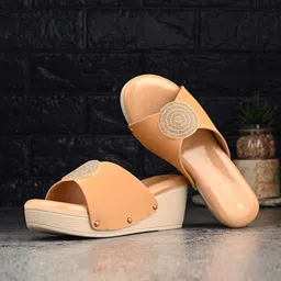 DIVASTRI Wedge Sandals-19