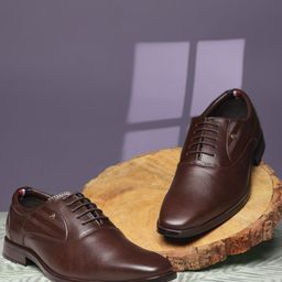 Bata Men Lace-Up Formal Oxford Shoes-picture-28