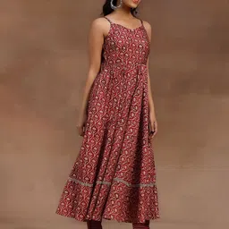 Libas Floral Printed Regular Anarkali Kurta with Trousers & Dupatta image 2
