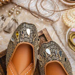 NR By Nidhi Rathi Women embroidered Mojaris Flats-57