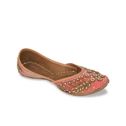 DESI COLOUR Women Peach-Coloured Embellished Leather Ethnic Mojaris Flats-picture-15