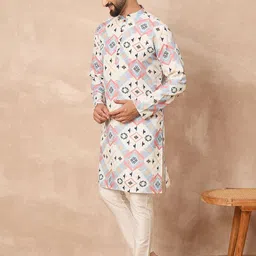 Prakatha Men Geometric Printed Kurta with Pyjama image 5