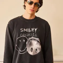 Bonkers Corner Men Grey Faded Smiley Originals Printed Oversized Sweatshirt-picture-1