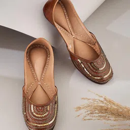 Fabindia Women Woven Design Leather Mojaris-26