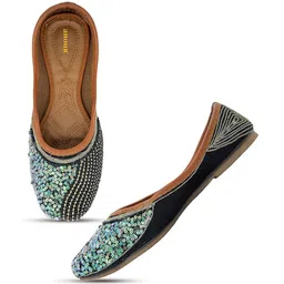 Anouk Women Embellished Ethnic Mojaris Flats-image-87