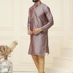 SOJANYA Men Regular Kurta with Churidar image 4