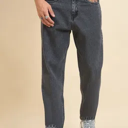 STUDIO NEXX Men Straight Fit Mid-Rise Light Fade Jeans-image-48