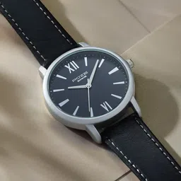 Sonata Poze Men Embellished Dial & Leather Straps Analogue Watch SP70039SL01W-32