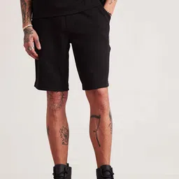 Muvazo Men Mid-Rise Cotton Shorts-image-94