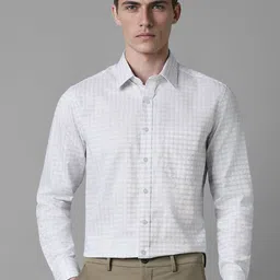 Louis Philippe Men Spread Collar Grid Tattersall Checked Cotton Slim Fit Formal Shirt-picture-31