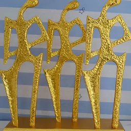 Aura Gold-Toned 3 Pieces Human Metal Figurine Showpiece-1