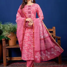 KAYOMMI Women Floral Printed Regular Kurta with Trousers & With Dupatta-image-22