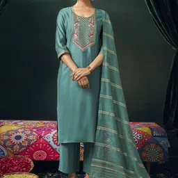 SANISA Women Floral Embroidered Patchwork Kurta with Trousers & With Dupatta-45
