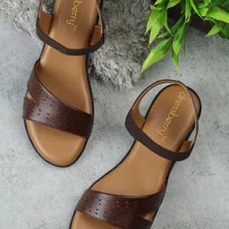 DressBerry Women Open Toe Flats with Buckles-52