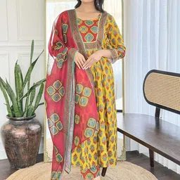 CHANDALIYO Women Ethnic Motifs Embroidered Regular Kurta with Trousers & Dupatta-image-7