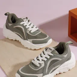 HRX by Hrithik Roshan Women Lara Textured Sneakers-picture-3