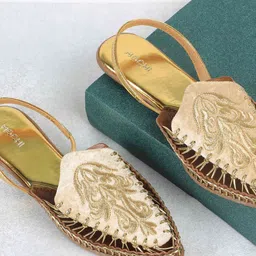Mochi Women Colourblocked Mules with Tassels Flats-78