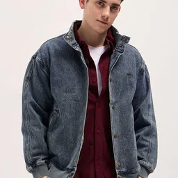THE BEAR HOUSE Men Stand Collar Solid Casual Denim Jacket-image-61