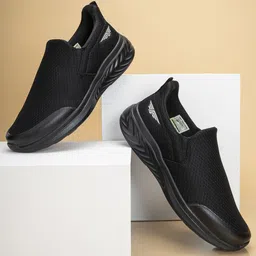 Red Tape Men Mesh Walking Non-Marking Shoes-7