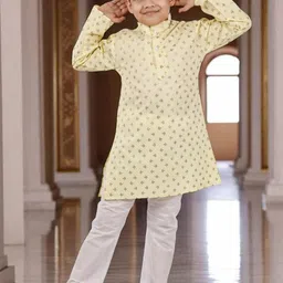 Smuktar garments Boys Printed Kurta and Pyjama Set-17