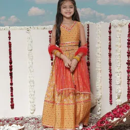 VASTRAMAY Girls Printed Sequinned Ready to Wear Lehenga & Blouse With Dupatta-image-66