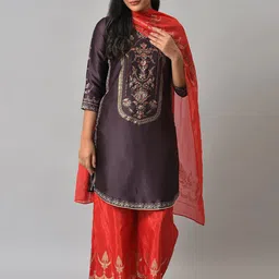 WISHFUL Women Purple Floral Embroidered Kurta with Trouser & Dupatta-image-19