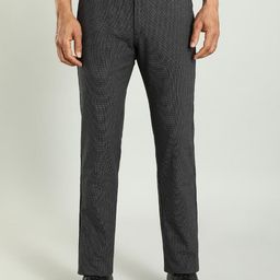 Indian Terrain Men Textured Brooklyn Slim Fit Chinos-picture-10