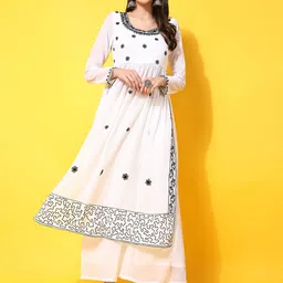 Poshak Hub Floral Embroidered Layered Thread Work Georgette Kurta with Palazzos-31