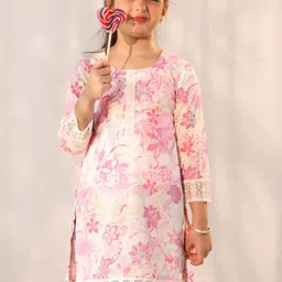 VASTRAMAY Girls Floral Printed Pure Cotton Kurta-image-33