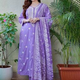 HERE&NOW Women Floral Printed Regular Kurta with Trousers & With Dupatta-44