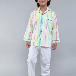 Little Clothings Boys Printed shirt paired with a solid pajama set-image-58