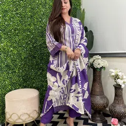 DIVASTRI Women Printed Regular Kurta with Palazzos & With Dupatta image 3