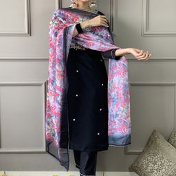 BESUCHER Women Floral Embroidered Kurta with Trousers & With Dupatta-picture-57