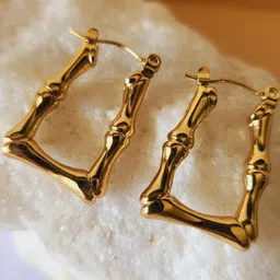Lady Raiment Contemporary Studs Earrings-image-90