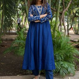 MOKOSH Women Woven Design Embroidered Kurta with Trousers & Dupatta-image-84