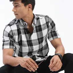 SHOWOFF Men Comfort Button-Down Collar Tartan Checked Cotton Casual Shirt-image-28