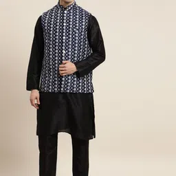 SOJANYA Men Black Solid Kurta with Churidar & Nehru Jacket-picture-46