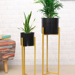 Homesake Set Of 2 Triangle Base Metal Planters With Pot-51
