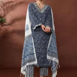 Anouk Floral Printed Flared Sleeves Pure Cotton Straight Kurta With Trouser & Dupatta-picture-5