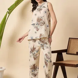 DRAPE AND DAZZLE Floral Printed Round Neck Top With Palazzos Co-Ords-picture-13