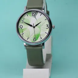 VIRAKTI Women Brass Printed Dial & Leather Wrap Around Straps Analogue Watch F-70-GREEN-A-119