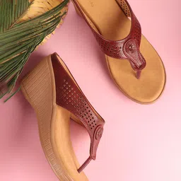 sneakers villa Wedge Heel Sandals with Laser Cuts-36