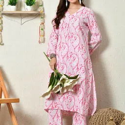 Bhuja Women Printed Regular Pure Cotton Kurta with Trousers-picture-56