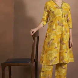 Anouk Yellow Floral Printed V-Neck Pure Cotton Kurta & Trouser-image-32