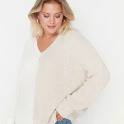 Trendyol Batwing Sleeve Boxy Top-picture-54
